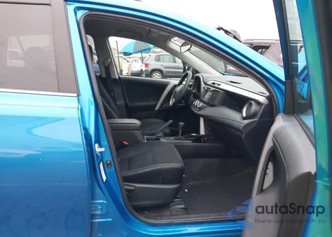 2016 Toyota Rav4 Le z USA, uszkodzony, nr VIN 2T3ZFREV6GW287879